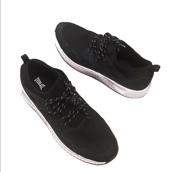 Everlast Women’s Raegen Running Shoes Size 10 

New without box.

Bin #10 - Picture 7 of 7